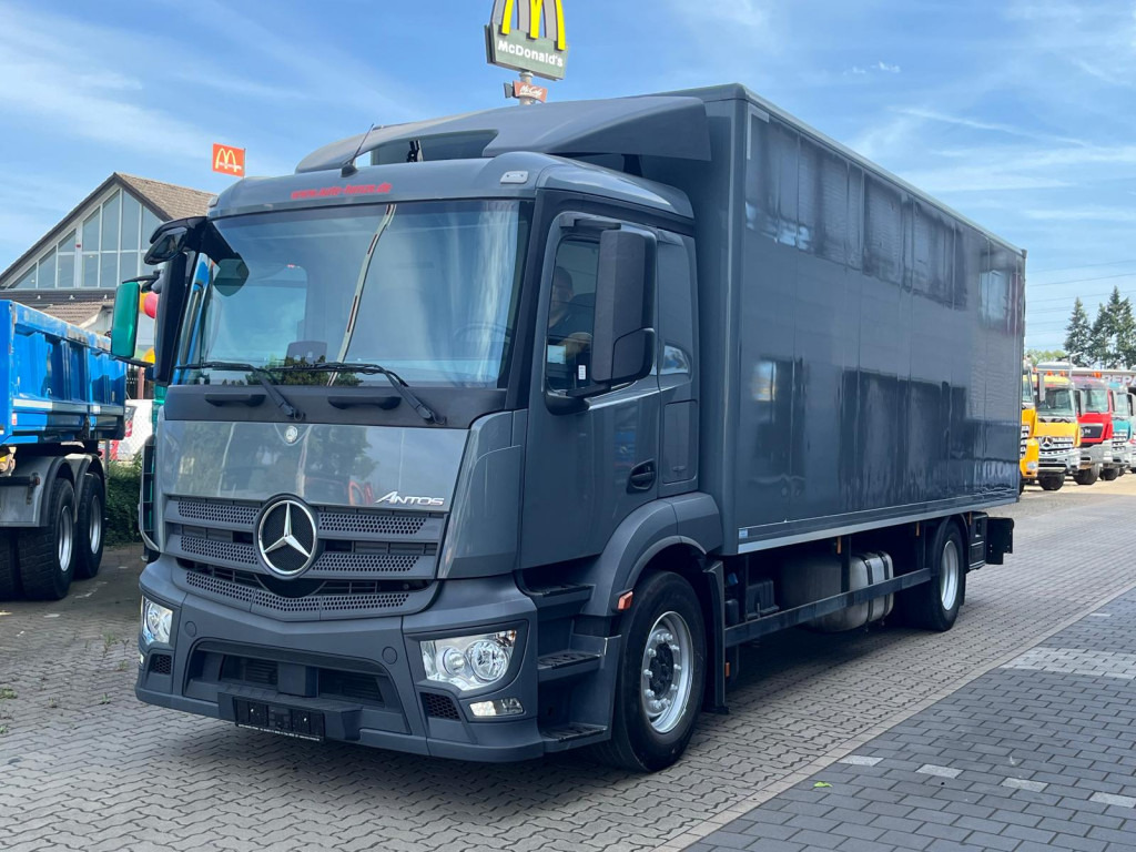 MERCEDES-BENZ Antos 1830 L nR 4x2 Standardkoffer LBW LBW 2to+Funk - Kamion sandučar: slika MERCEDES-BENZ Antos 1830 L nR 4x2 Standardkoffer LBW LBW 2to+Funk - Kamion sandučar MERCEDES-BENZ Antos 1830 L nR 4x2 Standardkoffer LBW LBW 2to+Funk - Kamion sandučar: slika MERCEDES-BENZ Antos 1830 L nR 4x2 Standardkoffer LBW LBW 2to+Funk - Kamion sandučar