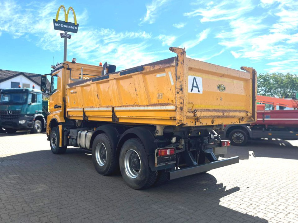 MERCEDES-BENZ Arocs 2663 6x4 3-Achs Kipper Meiller Bordmatik - Kiper: slika MERCEDES-BENZ Arocs 2663 6x4 3-Achs Kipper Meiller Bordmatik - Kiper MERCEDES-BENZ Arocs 2663 6x4 3-Achs Kipper Meiller Bordmatik - Kiper: slika MERCEDES-BENZ Arocs 2663 6x4 3-Achs Kipper Meiller Bordmatik - Kiper
