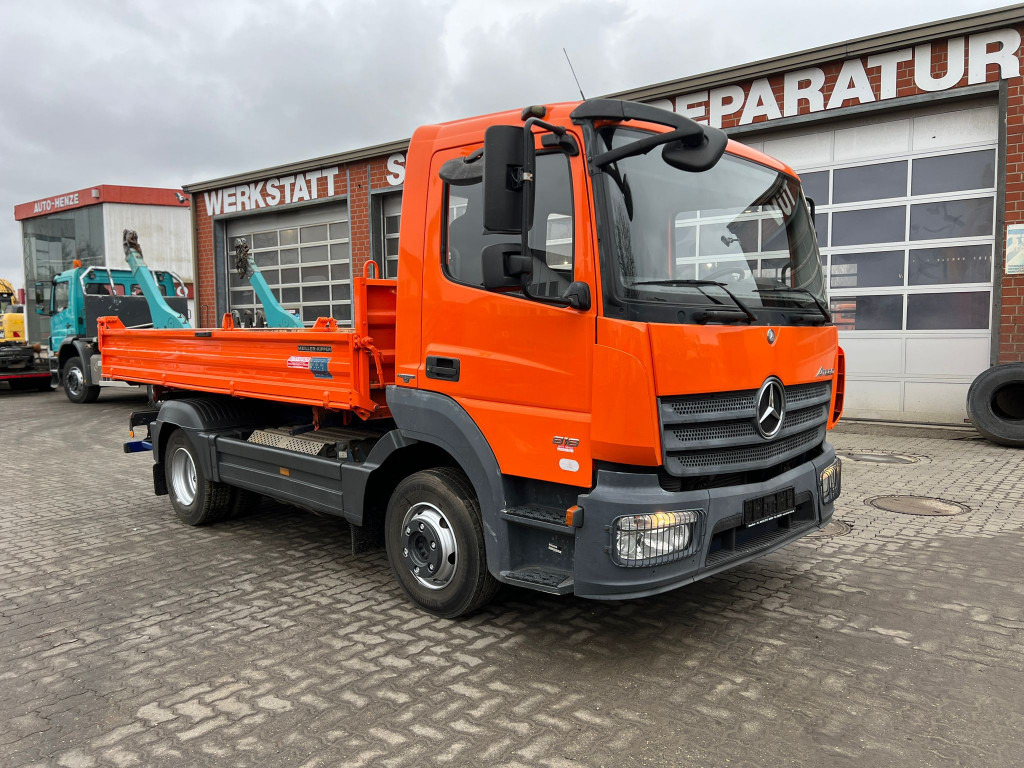 MERCEDES-BENZ Atego 818 K 2-Achs Kipper Schalter - Mali kamion kiper: slika MERCEDES-BENZ Atego 818 K 2-Achs Kipper Schalter - Mali kamion kiper MERCEDES-BENZ Atego 818 K 2-Achs Kipper Schalter - Mali kamion kiper: slika MERCEDES-BENZ Atego 818 K 2-Achs Kipper Schalter - Mali kamion kiper