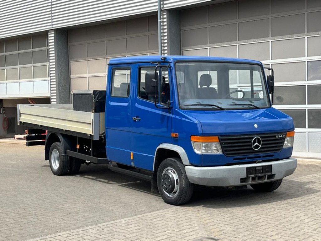 MERCEDES-BENZ Vario 614 D Pritsche Doppelkabine LKW Motor 4.3 Ltr. - Dostavno vozilo s ravnom platformom, Dostavno vozilo s dvostrukom kabinom: slika MERCEDES-BENZ Vario 614 D Pritsche Doppelkabine LKW Motor 4.3 Ltr. - Dostavno vozilo s ravnom platformom, Dostavno vozilo s dvostrukom kabinom MERCEDES-BENZ Vario 614 D Pritsche Doppelkabine LKW Motor 4.3 Ltr. - Dostavno vozilo s ravnom platformom, Dostavno vozilo s dvostrukom kabinom: slika MERCEDES-BENZ Vario 614 D Pritsche Doppelkabine LKW Motor 4.3 Ltr. - Dostavno vozilo s ravnom platformom, Dostavno vozilo s dvostrukom kabinom