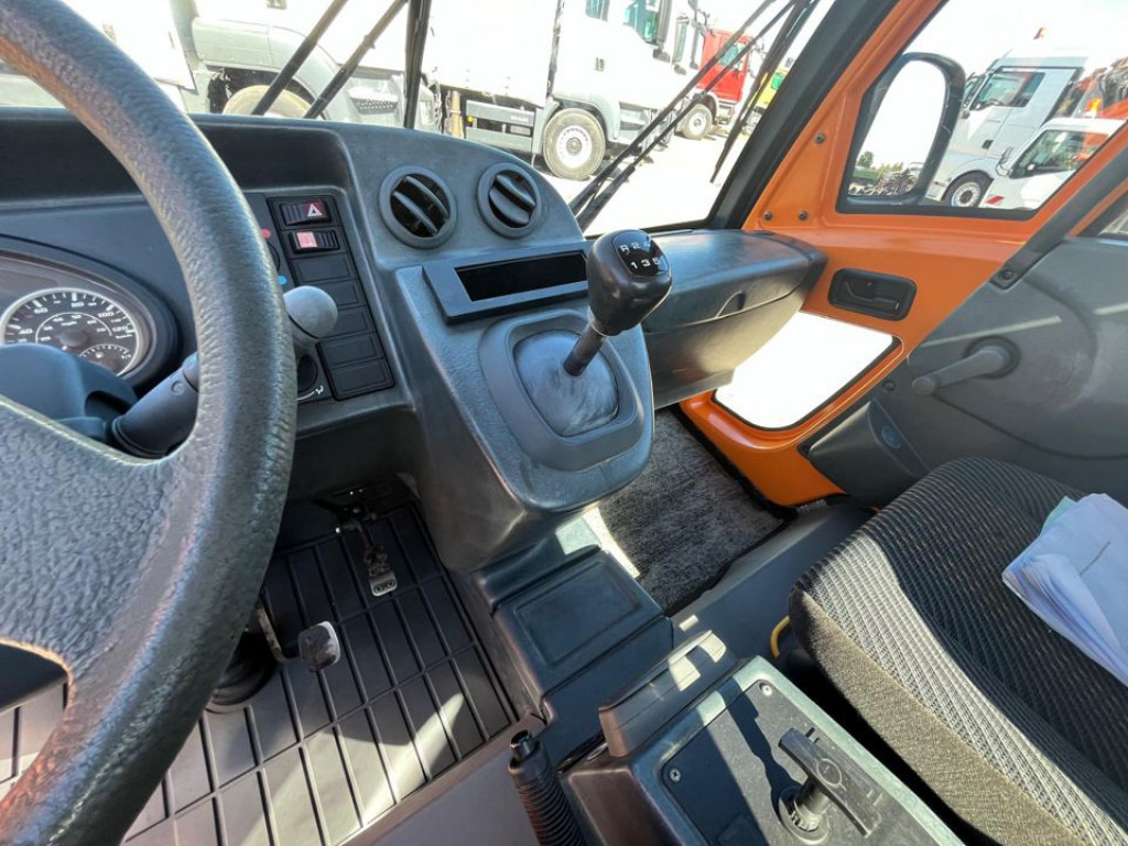 MULTICAR FUMO M30 Saug + Spülwagen - Vakum kamion: slika MULTICAR FUMO M30 Saug + Spülwagen - Vakum kamion MULTICAR FUMO M30 Saug + Spülwagen - Vakum kamion: slika MULTICAR FUMO M30 Saug + Spülwagen - Vakum kamion