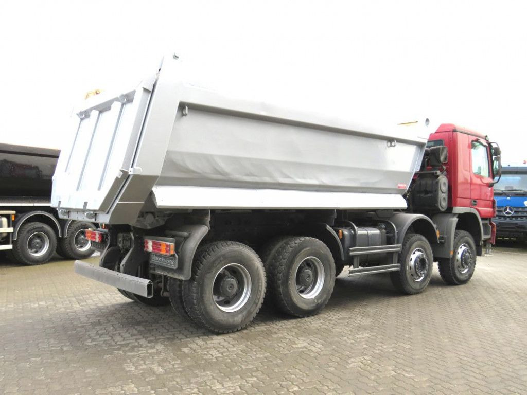 Mercedes-Benz Actros 4141 8x6 4 Achs Muldenkipper Kupplung, 1. - Kiper: slika Mercedes-Benz Actros 4141 8x6 4 Achs Muldenkipper Kupplung, 1. - Kiper Mercedes-Benz Actros 4141 8x6 4 Achs Muldenkipper Kupplung, 1. - Kiper: slika Mercedes-Benz Actros 4141 8x6 4 Achs Muldenkipper Kupplung, 1. - Kiper