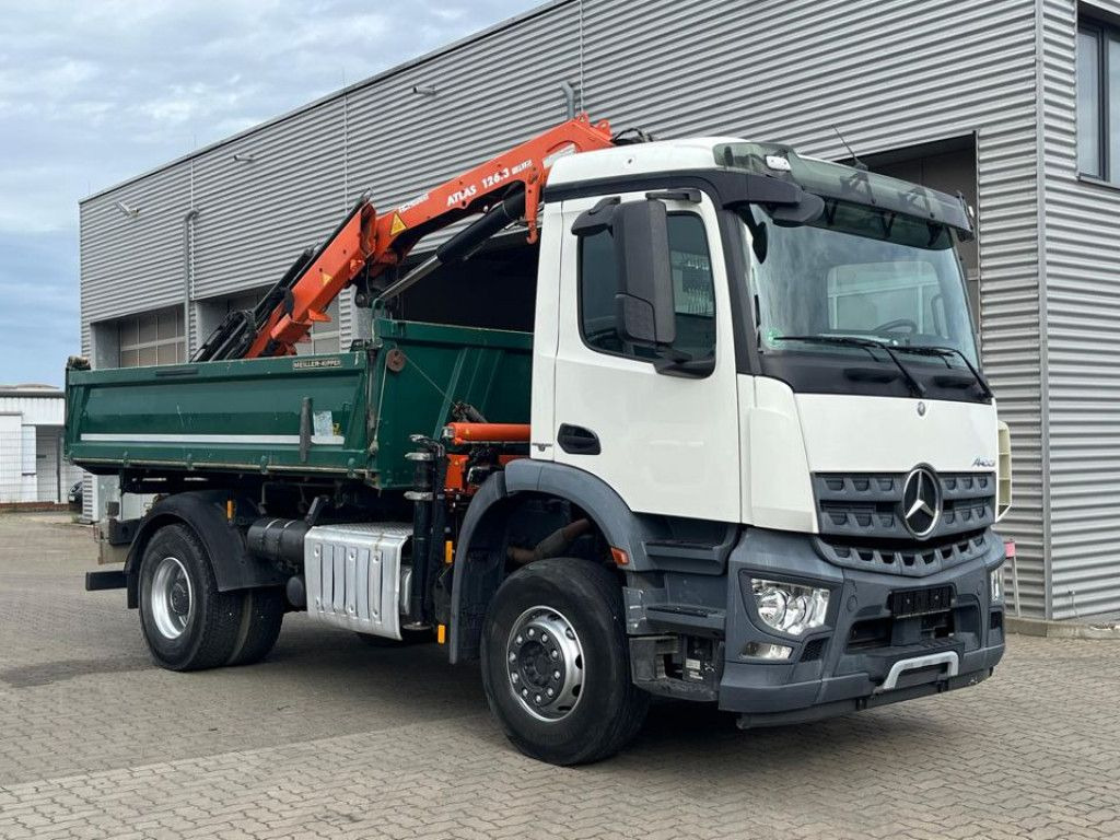 Mercedes-Benz Arocs 1835 K 2-Achs Kipper Kran Atlas 126.3 - Kiper, Kamion s kranom: slika Mercedes-Benz Arocs 1835 K 2-Achs Kipper Kran Atlas 126.3 - Kiper, Kamion s kranom Mercedes-Benz Arocs 1835 K 2-Achs Kipper Kran Atlas 126.3 - Kiper, Kamion s kranom: slika Mercedes-Benz Arocs 1835 K 2-Achs Kipper Kran Atlas 126.3 - Kiper, Kamion s kranom