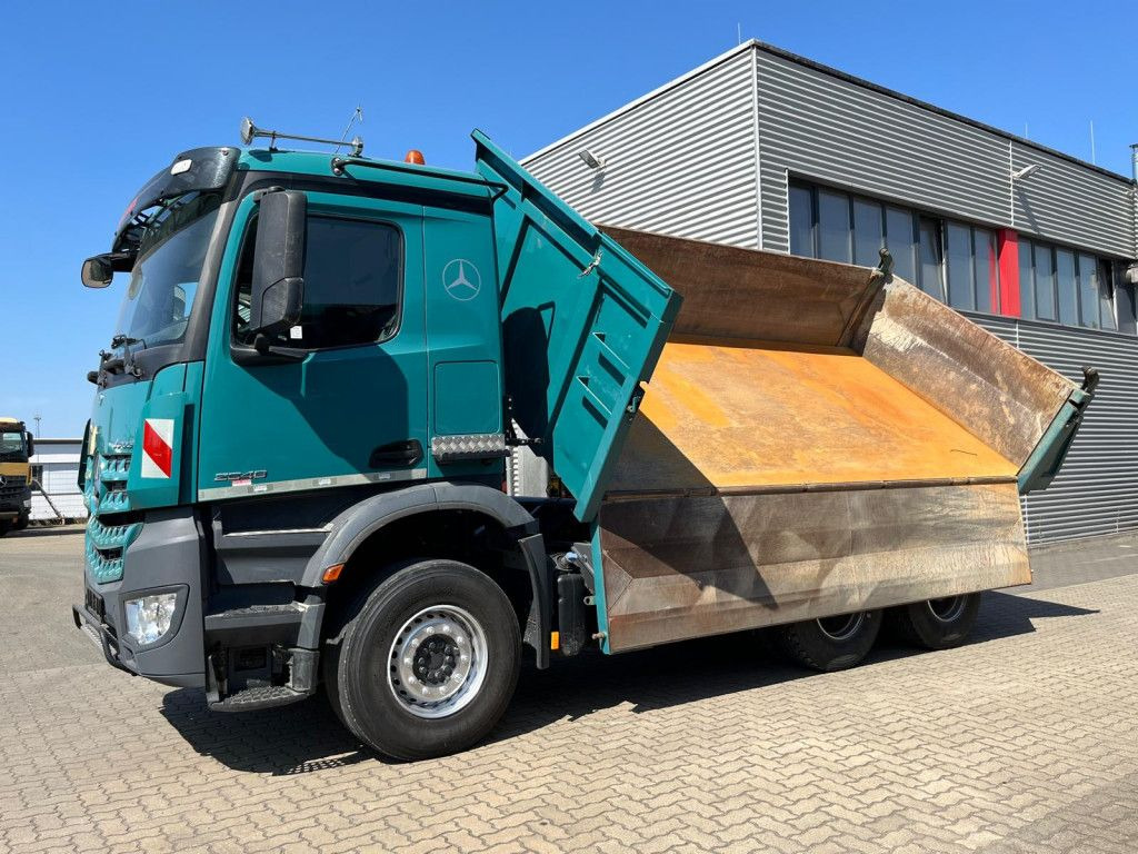 Mercedes-Benz Arocs 2648 6x4 3-Achs Kipper Bordmatik - Kiper: slika Mercedes-Benz Arocs 2648 6x4 3-Achs Kipper Bordmatik - Kiper Mercedes-Benz Arocs 2648 6x4 3-Achs Kipper Bordmatik - Kiper: slika Mercedes-Benz Arocs 2648 6x4 3-Achs Kipper Bordmatik - Kiper