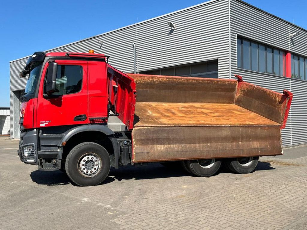 Mercedes-Benz Arocs 2648 6x4 3-Achs Kipper Bordmatik - Kiper: slika Mercedes-Benz Arocs 2648 6x4 3-Achs Kipper Bordmatik - Kiper Mercedes-Benz Arocs 2648 6x4 3-Achs Kipper Bordmatik - Kiper: slika Mercedes-Benz Arocs 2648 6x4 3-Achs Kipper Bordmatik - Kiper
