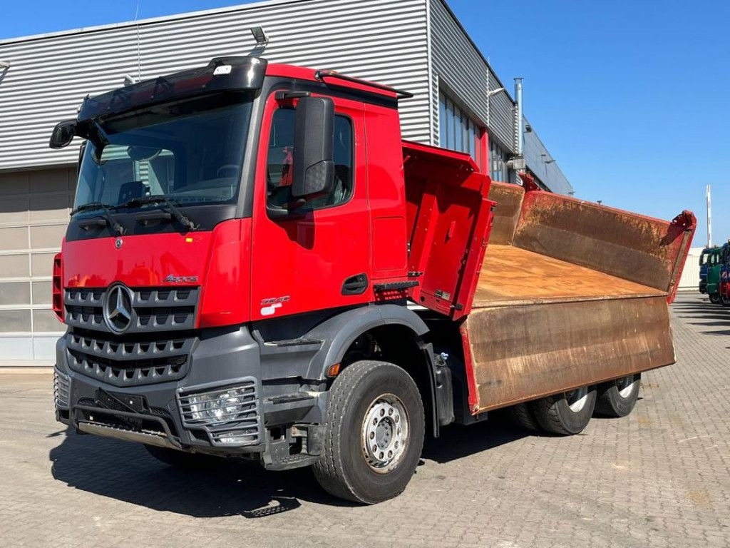 Mercedes-Benz Arocs 2648 6x4 3-Achs Kipper Bordmatik - Kiper: slika Mercedes-Benz Arocs 2648 6x4 3-Achs Kipper Bordmatik - Kiper Mercedes-Benz Arocs 2648 6x4 3-Achs Kipper Bordmatik - Kiper: slika Mercedes-Benz Arocs 2648 6x4 3-Achs Kipper Bordmatik - Kiper