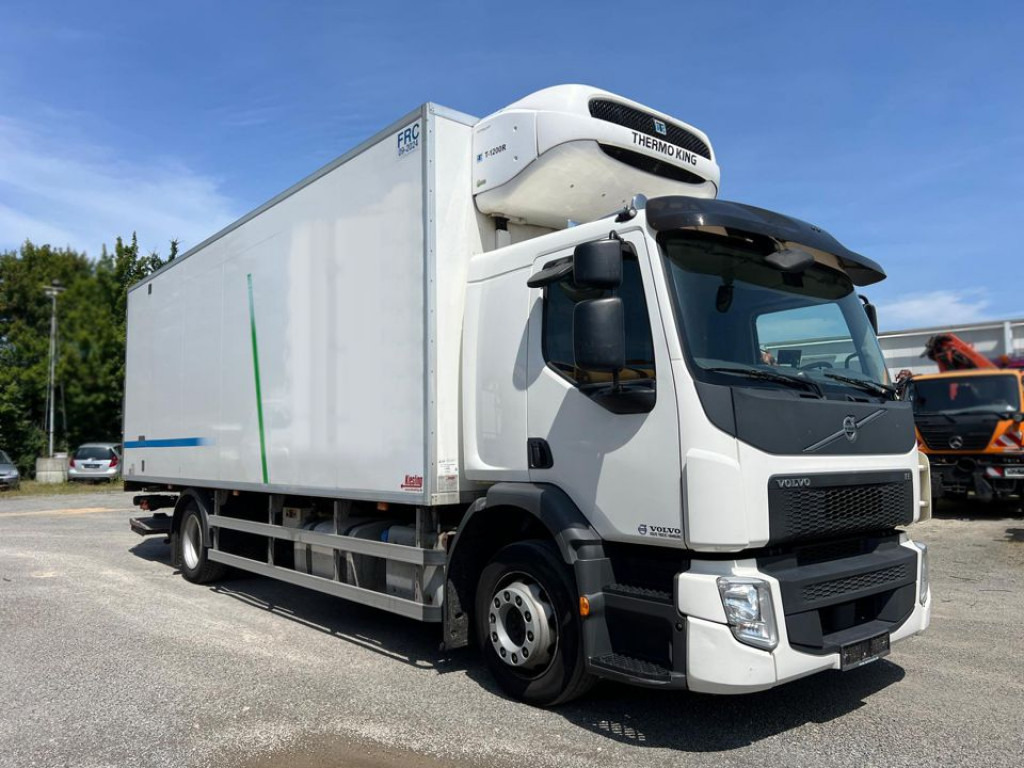 VOLVO (S) Truck FE 320 Kühlkoffer LBW Thermokin T 1200R - Kamion hladnjača: slika VOLVO (S) Truck FE 320 Kühlkoffer LBW Thermokin T 1200R - Kamion hladnjača VOLVO (S) Truck FE 320 Kühlkoffer LBW Thermokin T 1200R - Kamion hladnjača: slika VOLVO (S) Truck FE 320 Kühlkoffer LBW Thermokin T 1200R - Kamion hladnjača