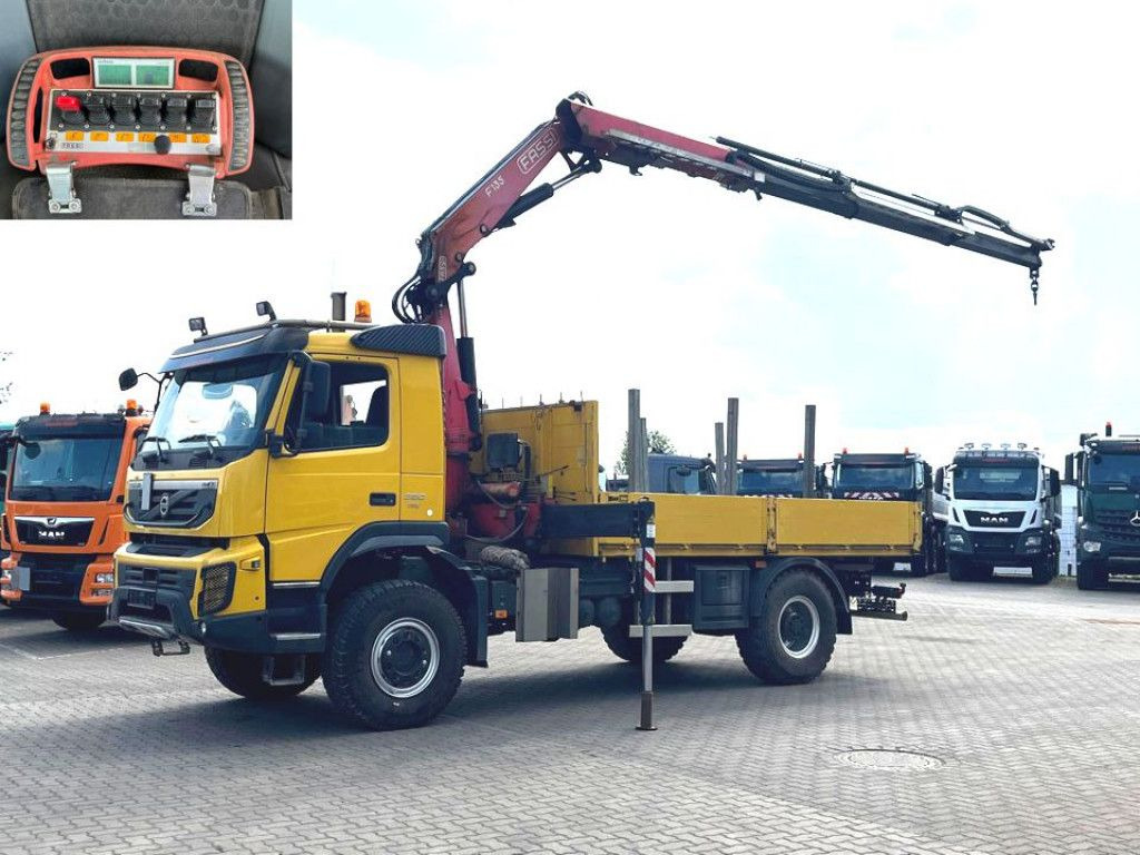 Volvo FM 330 4x4 Pritsche Kran Singelreifen Funkfernbe - Kamion s otvorenim sandukom, Kamion s kranom: slika Volvo FM 330 4x4 Pritsche Kran Singelreifen Funkfernbe - Kamion s otvorenim sandukom, Kamion s kranom Volvo FM 330 4x4 Pritsche Kran Singelreifen Funkfernbe - Kamion s otvorenim sandukom, Kamion s kranom: slika Volvo FM 330 4x4 Pritsche Kran Singelreifen Funkfernbe - Kamion s otvorenim sandukom, Kamion s kranom