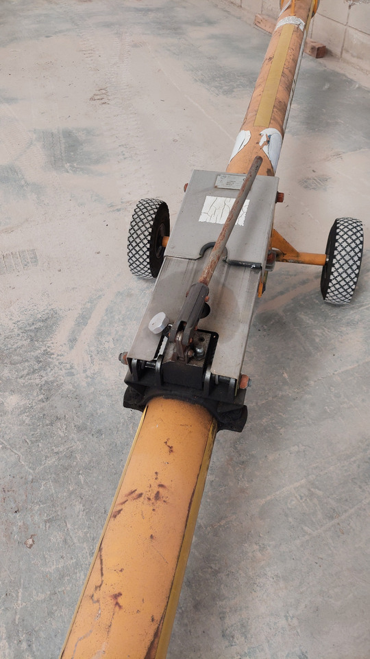 Towbar J-TOW170 JMS - Aerodromska oprema: slika  Towbar J-TOW170 JMS - Aerodromska oprema Towbar J-TOW170 JMS - Aerodromska oprema: slika  Towbar J-TOW170 JMS - Aerodromska oprema