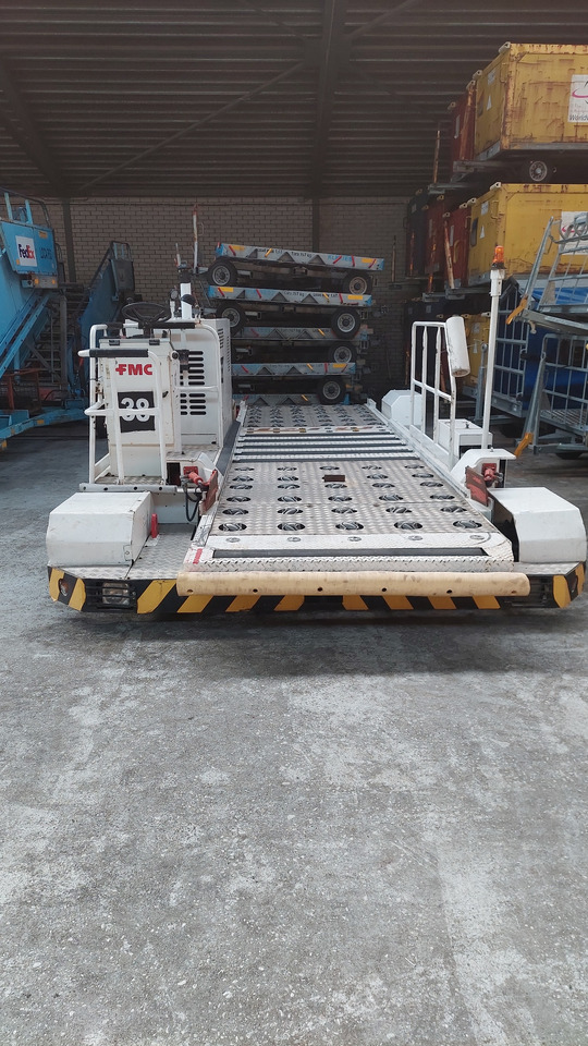 CLT-8 FMC Speedloader - Utovarivač kontejnera/ Paleta: slika CLT-8 FMC Speedloader - Utovarivač kontejnera/ Paleta CLT-8 FMC Speedloader - Utovarivač kontejnera/ Paleta: slika CLT-8 FMC Speedloader - Utovarivač kontejnera/ Paleta