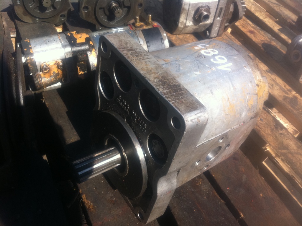 FIAT A250X 6D11 - Hidraulična pumpa za Građevinski strojevi: slika FIAT A250X 6D11 - Hidraulična pumpa za Građevinski strojevi FIAT A250X 6D11 - Hidraulična pumpa za Građevinski strojevi: slika FIAT A250X 6D11 - Hidraulična pumpa za Građevinski strojevi