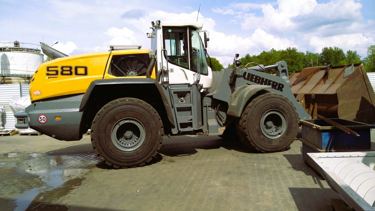 LIEBHERR L580 X POWER - Utovarivač na kotačima: slika LIEBHERR L580 X POWER - Utovarivač na kotačima LIEBHERR L580 X POWER - Utovarivač na kotačima: slika LIEBHERR L580 X POWER - Utovarivač na kotačima