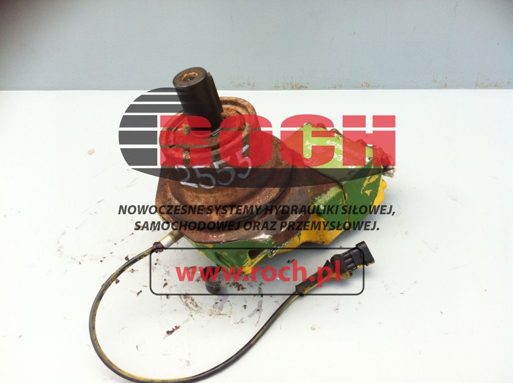 PARKER CH-K-000-000 3781717 - Hidraulični motor za Cestovna čistilica: slika PARKER CH-K-000-000 3781717 - Hidraulični motor za Cestovna čistilica PARKER CH-K-000-000 3781717 - Hidraulični motor za Cestovna čistilica: slika PARKER CH-K-000-000 3781717 - Hidraulični motor za Cestovna čistilica