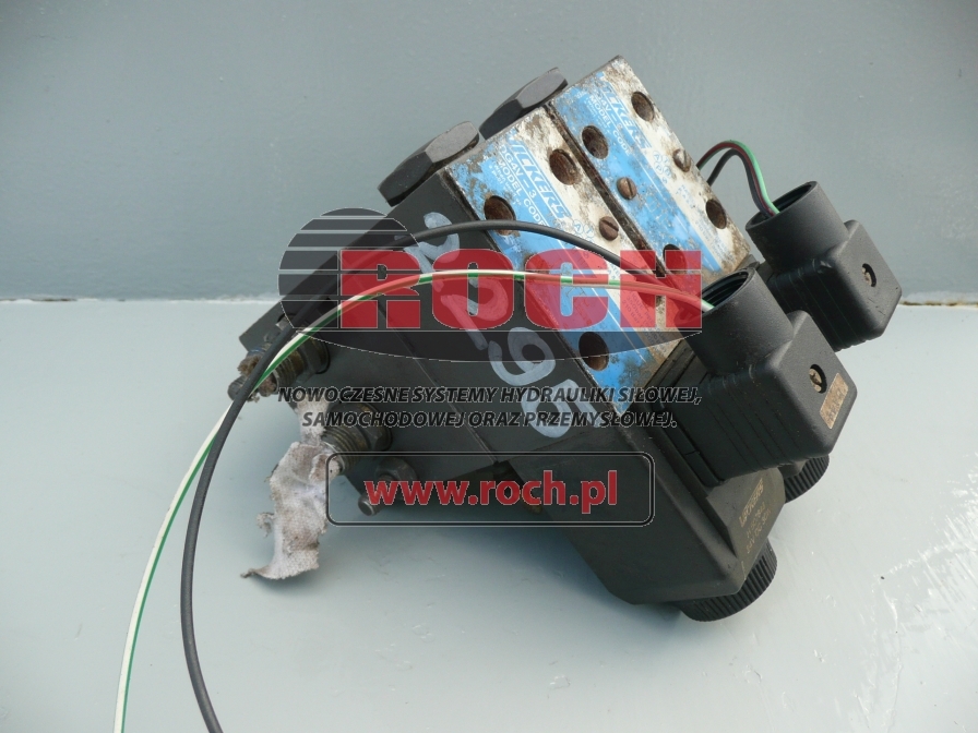 VICKERS DG4V-32ALMUH760 + H507848 24VDC 30W - 2 SEKCYJNA - Hidraulični ventil za Građevinski strojevi: slika VICKERS DG4V-32ALMUH760 + H507848 24VDC 30W - 2 SEKCYJNA - Hidraulični ventil za Građevinski strojevi VICKERS DG4V-32ALMUH760 + H507848 24VDC 30W - 2 SEKCYJNA - Hidraulični ventil za Građevinski strojevi: slika VICKERS DG4V-32ALMUH760 + H507848 24VDC 30W - 2 SEKCYJNA - Hidraulični ventil za Građevinski strojevi