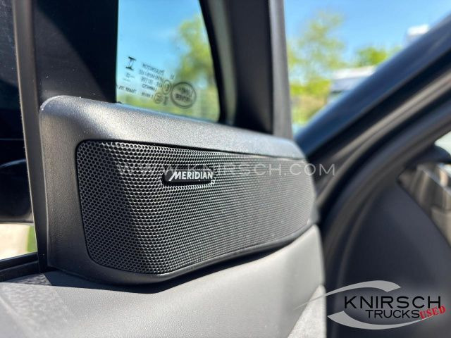 SUV Land Rover Range Rover Sport P440e Hybrid SE: slika SUV Land Rover Range Rover Sport P440e Hybrid SE