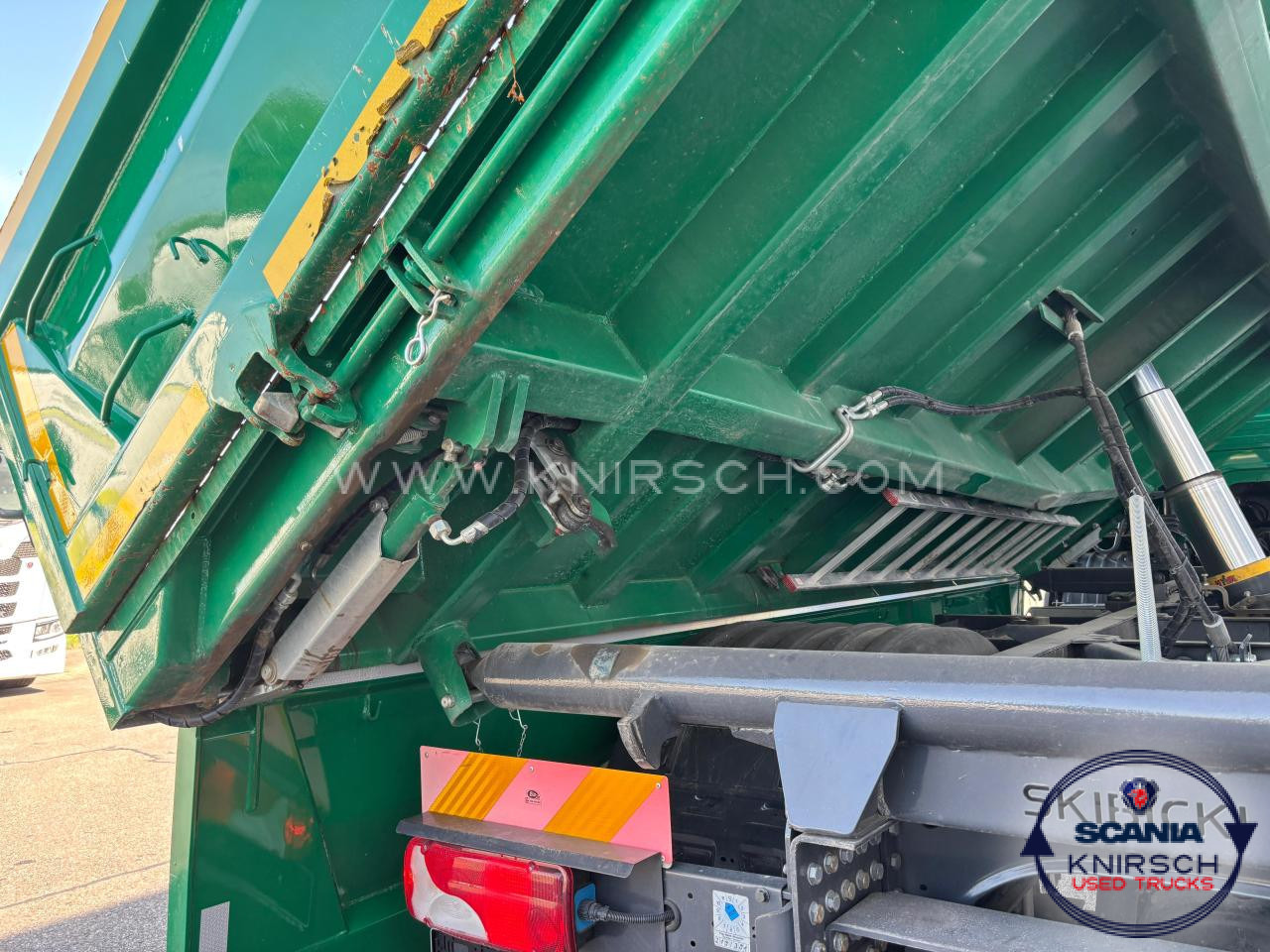 SCANIA P280B4x2HZ 3-Seiten Kipper / Bordmatic / HYVA - Kiper: slika SCANIA P280B4x2HZ 3-Seiten Kipper / Bordmatic / HYVA - Kiper SCANIA P280B4x2HZ 3-Seiten Kipper / Bordmatic / HYVA - Kiper: slika SCANIA P280B4x2HZ 3-Seiten Kipper / Bordmatic / HYVA - Kiper