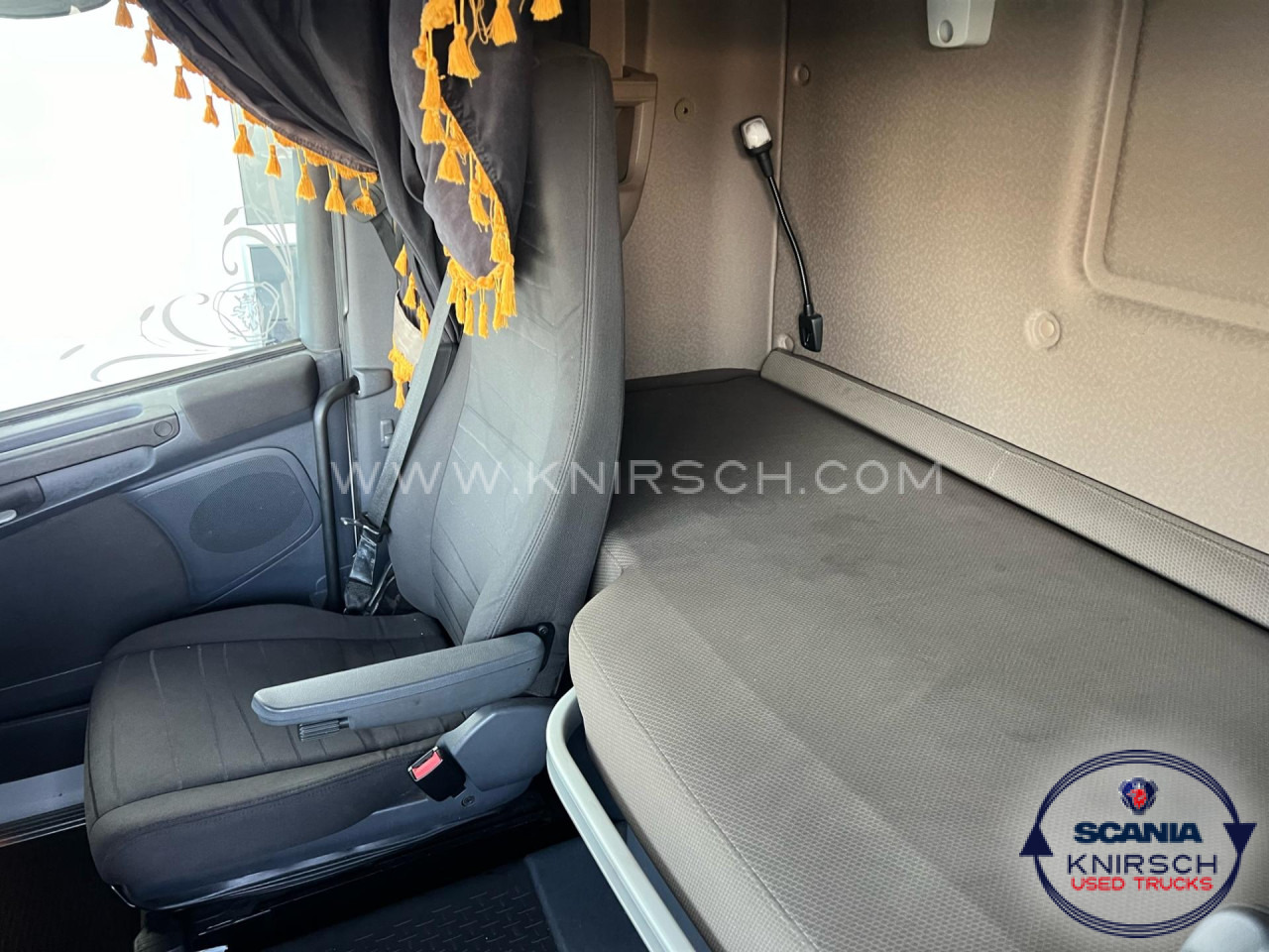 SCANIA R 450 LB6x2*4MNB Getränkeaufbau mit Anhänger - Kamion-šasija: slika SCANIA R 450 LB6x2*4MNB Getränkeaufbau mit Anhänger - Kamion-šasija SCANIA R 450 LB6x2*4MNB Getränkeaufbau mit Anhänger - Kamion-šasija: slika SCANIA R 450 LB6x2*4MNB Getränkeaufbau mit Anhänger - Kamion-šasija