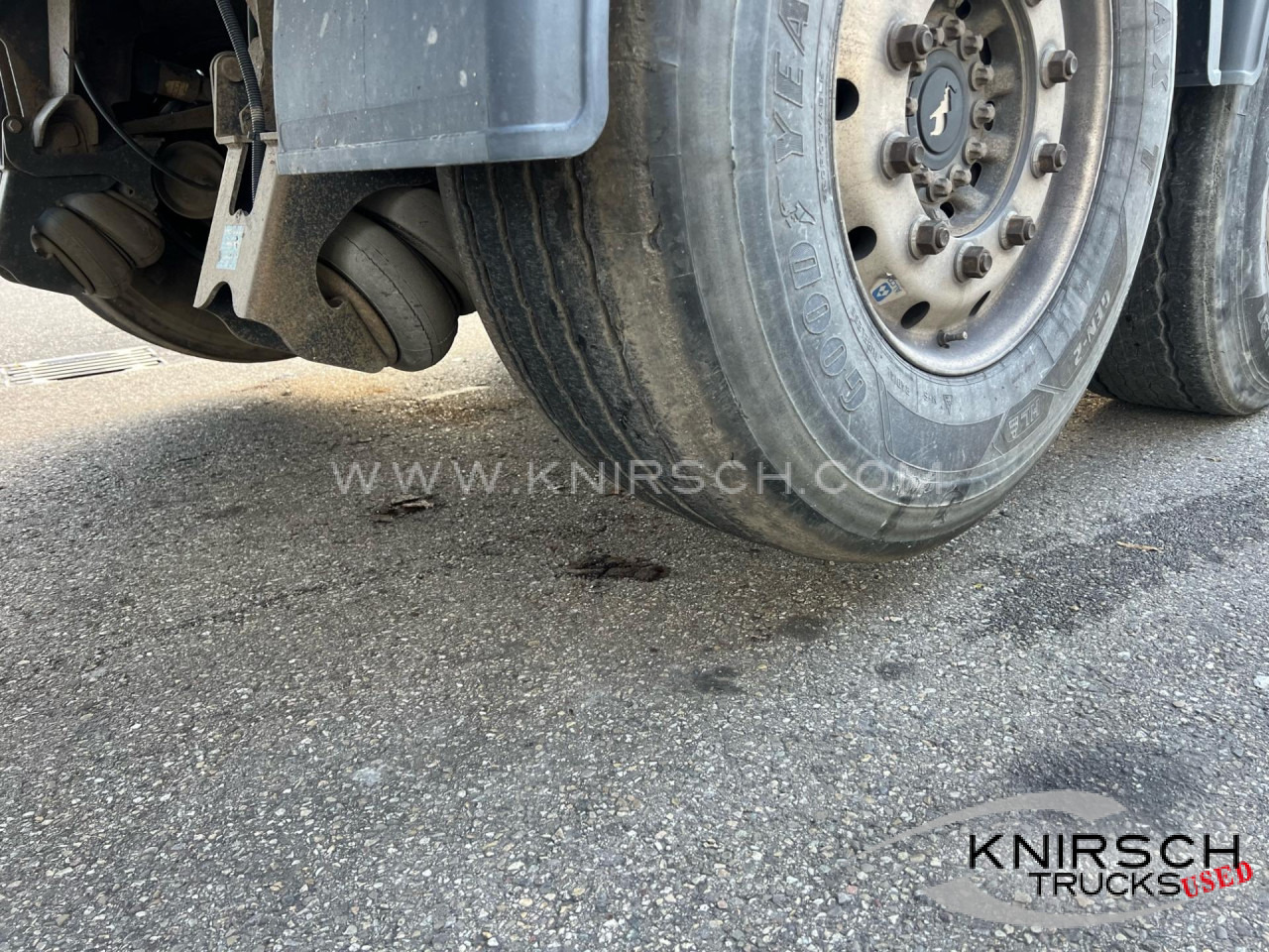 SCHMITZ SKI24 SL 7.2 Alu Kippmulde Liftachse - Kiper poluprikolica: slika SCHMITZ SKI24 SL 7.2 Alu Kippmulde Liftachse - Kiper poluprikolica SCHMITZ SKI24 SL 7.2 Alu Kippmulde Liftachse - Kiper poluprikolica: slika SCHMITZ SKI24 SL 7.2 Alu Kippmulde Liftachse - Kiper poluprikolica