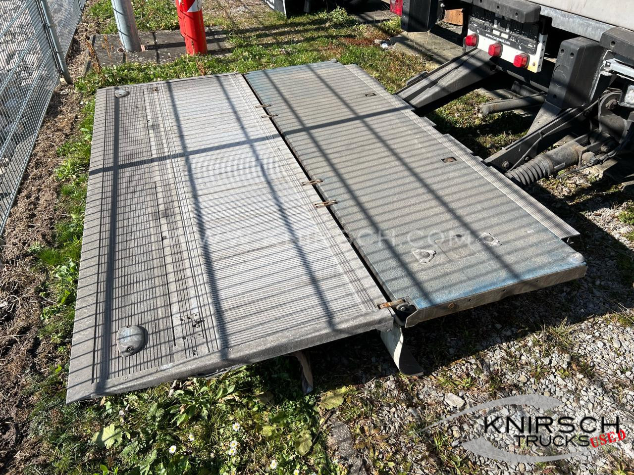 SCHMITZ SKO 24 Doppelstock, LBW 2000 kg, Liftachse - Izotermna poluprikolica: slika SCHMITZ SKO 24 Doppelstock, LBW 2000 kg, Liftachse - Izotermna poluprikolica SCHMITZ SKO 24 Doppelstock, LBW 2000 kg, Liftachse - Izotermna poluprikolica: slika SCHMITZ SKO 24 Doppelstock, LBW 2000 kg, Liftachse - Izotermna poluprikolica