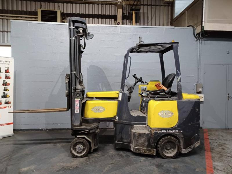 Aisle Master 20SE - Električni viličar: slika Aisle Master 20SE - Električni viličar Aisle Master 20SE - Električni viličar: slika Aisle Master 20SE - Električni viličar