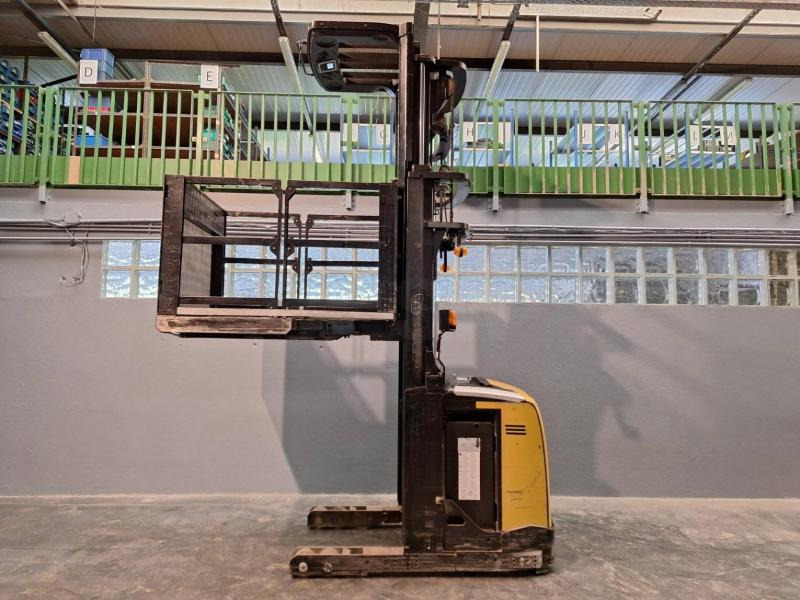 Komisioner Caterpillar NOH10N: slika Komisioner Caterpillar NOH10N Komisioner Caterpillar NOH10N: slika Komisioner Caterpillar NOH10N