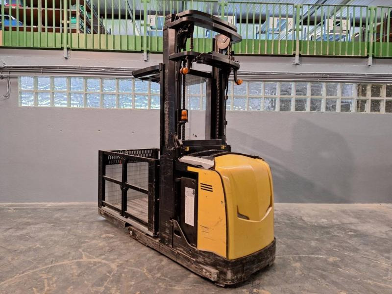 Komisioner Caterpillar NOH10N: slika Komisioner Caterpillar NOH10N Komisioner Caterpillar NOH10N: slika Komisioner Caterpillar NOH10N