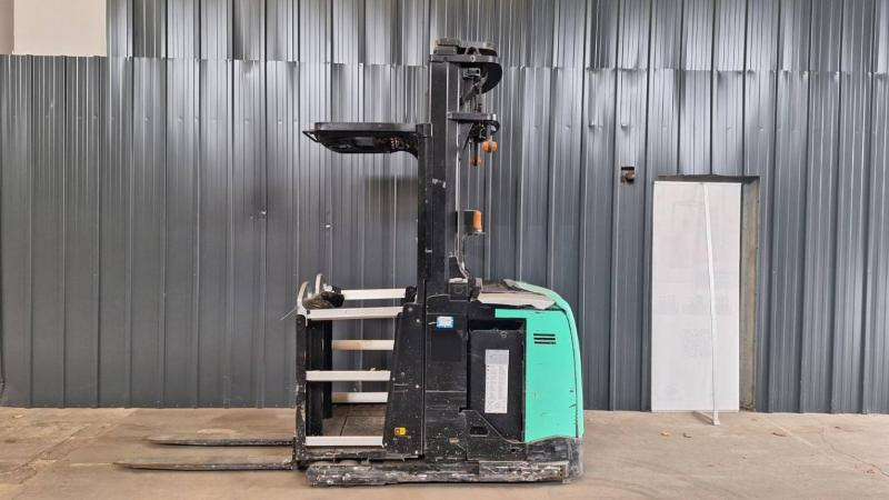 Caterpillar NOH10N - Komisioner: slika Caterpillar NOH10N - Komisioner Caterpillar NOH10N - Komisioner: slika Caterpillar NOH10N - Komisioner