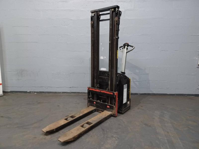 Caterpillar NSP12N - Slagač stoga: slika Caterpillar NSP12N - Slagač stoga Caterpillar NSP12N - Slagač stoga: slika Caterpillar NSP12N - Slagač stoga