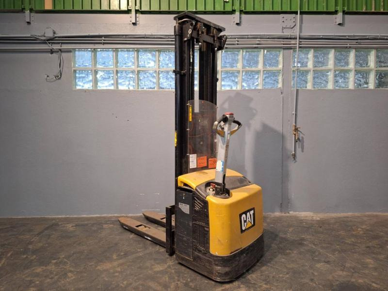 Caterpillar NSP16N - Slagač stoga: slika Caterpillar NSP16N - Slagač stoga Caterpillar NSP16N - Slagač stoga: slika Caterpillar NSP16N - Slagač stoga