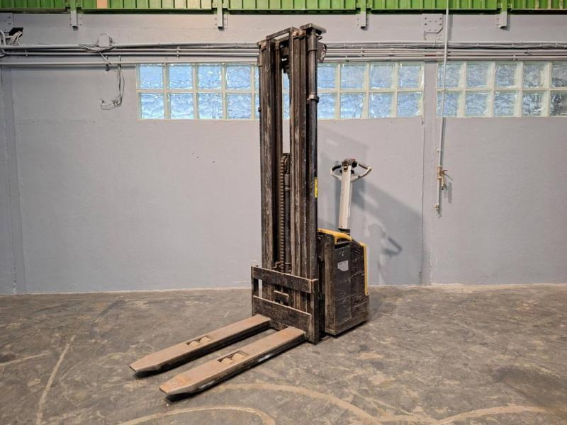 Caterpillar NSP16N - Slagač stoga: slika Caterpillar NSP16N - Slagač stoga Caterpillar NSP16N - Slagač stoga: slika Caterpillar NSP16N - Slagač stoga