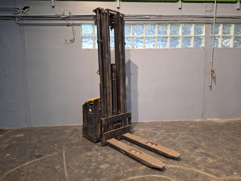 Caterpillar NSP16N - Slagač stoga: slika Caterpillar NSP16N - Slagač stoga Caterpillar NSP16N - Slagač stoga: slika Caterpillar NSP16N - Slagač stoga