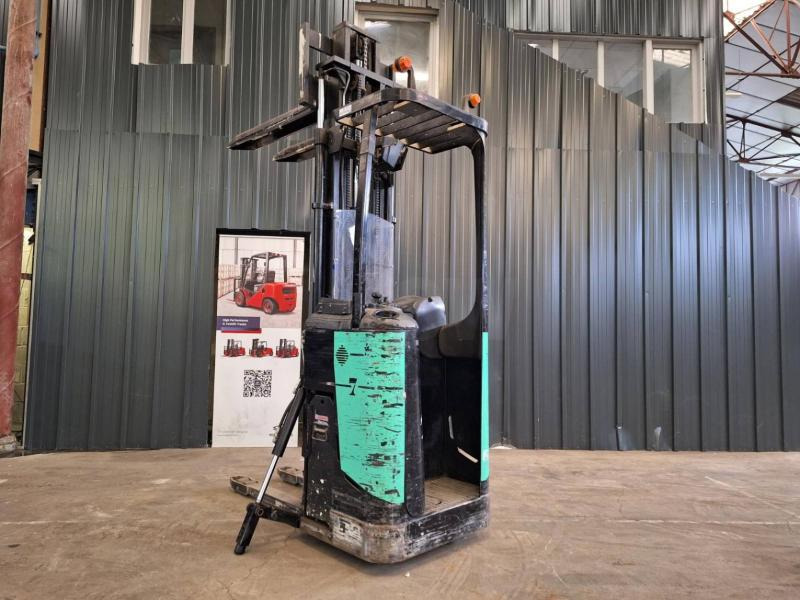 Slagač stoga Caterpillar NSR16N: slika Slagač stoga Caterpillar NSR16N Slagač stoga Caterpillar NSR16N: slika Slagač stoga Caterpillar NSR16N