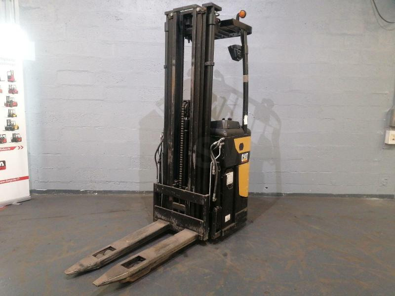 Caterpillar NSR16N - Slagač stoga: slika Caterpillar NSR16N - Slagač stoga Caterpillar NSR16N - Slagač stoga: slika Caterpillar NSR16N - Slagač stoga