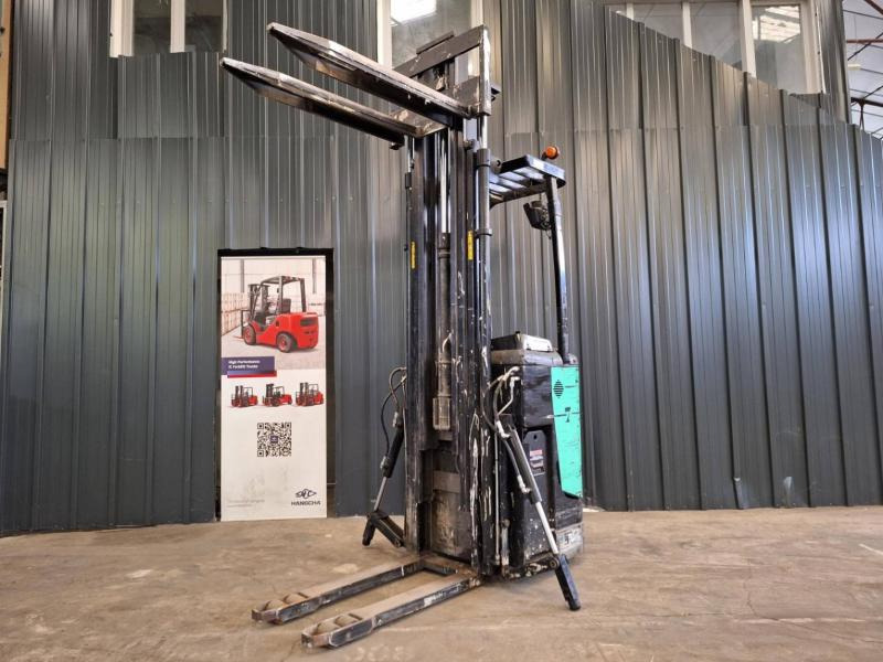 Slagač stoga Caterpillar NSR16N: slika Slagač stoga Caterpillar NSR16N Slagač stoga Caterpillar NSR16N: slika Slagač stoga Caterpillar NSR16N