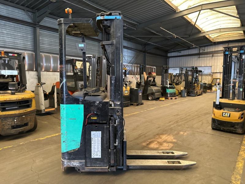 Caterpillar NSR20N - Slagač stoga: slika Caterpillar NSR20N - Slagač stoga Caterpillar NSR20N - Slagač stoga: slika Caterpillar NSR20N - Slagač stoga