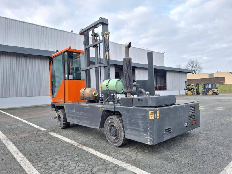 Hubtex S35 G - Bočni utovarivač: slika Hubtex S35 G - Bočni utovarivač Hubtex S35 G - Bočni utovarivač: slika Hubtex S35 G - Bočni utovarivač