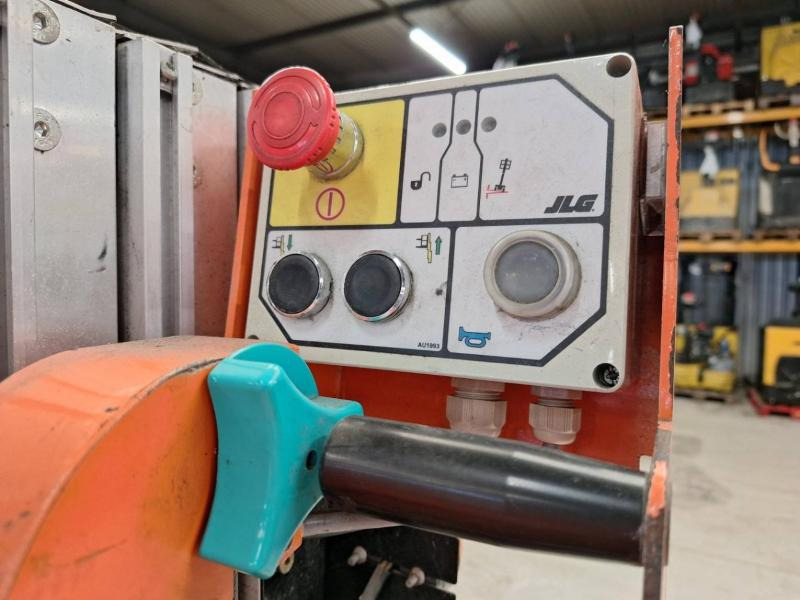 JLG Toucan Duo - Platforma za podizanje stupa u okomitom položaju: slika JLG Toucan Duo - Platforma za podizanje stupa u okomitom položaju JLG Toucan Duo - Platforma za podizanje stupa u okomitom položaju: slika JLG Toucan Duo - Platforma za podizanje stupa u okomitom položaju