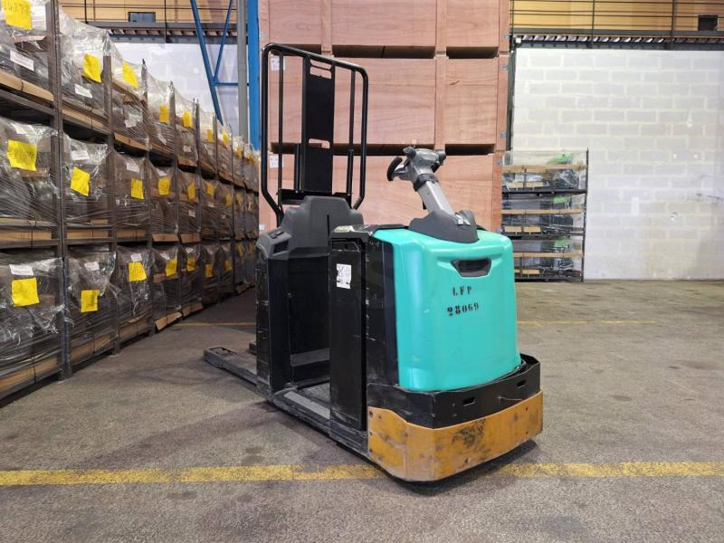 Mitsubishi OPB20N2 - Komisioner: slika Mitsubishi OPB20N2 - Komisioner Mitsubishi OPB20N2 - Komisioner: slika Mitsubishi OPB20N2 - Komisioner