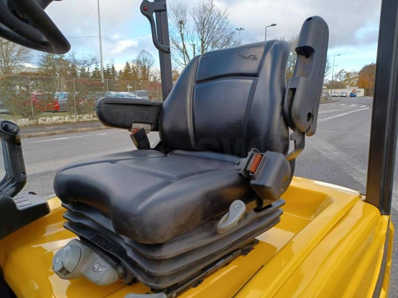 Električni viličar Yale ERP16VTMWB: slika Električni viličar Yale ERP16VTMWB
