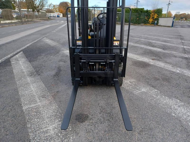 Električni viličar Yale ERP16VTMWB: slika Električni viličar Yale ERP16VTMWB