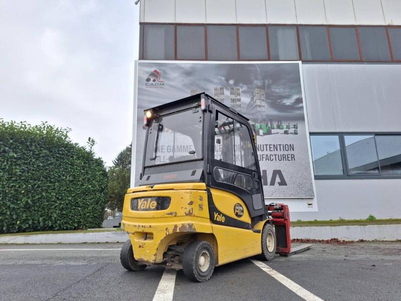 Yale ERP35 VL - Električni viličar: slika Yale ERP35 VL - Električni viličar Yale ERP35 VL - Električni viličar: slika Yale ERP35 VL - Električni viličar