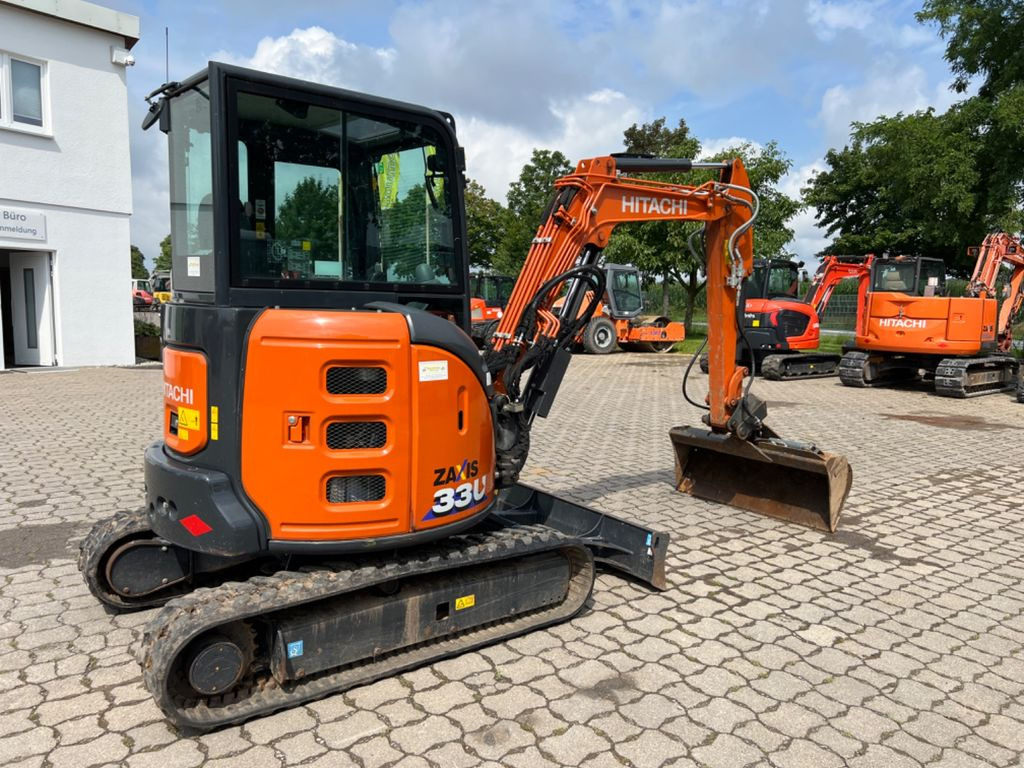 Hitachi ZX 33 U-6 CLR, Bj 22, 610 BH, Klima, MS03, GLV - Mini bager: slika Hitachi ZX 33 U-6 CLR, Bj 22, 610 BH, Klima, MS03, GLV - Mini bager Hitachi ZX 33 U-6 CLR, Bj 22, 610 BH, Klima, MS03, GLV - Mini bager: slika Hitachi ZX 33 U-6 CLR, Bj 22, 610 BH, Klima, MS03, GLV - Mini bager
