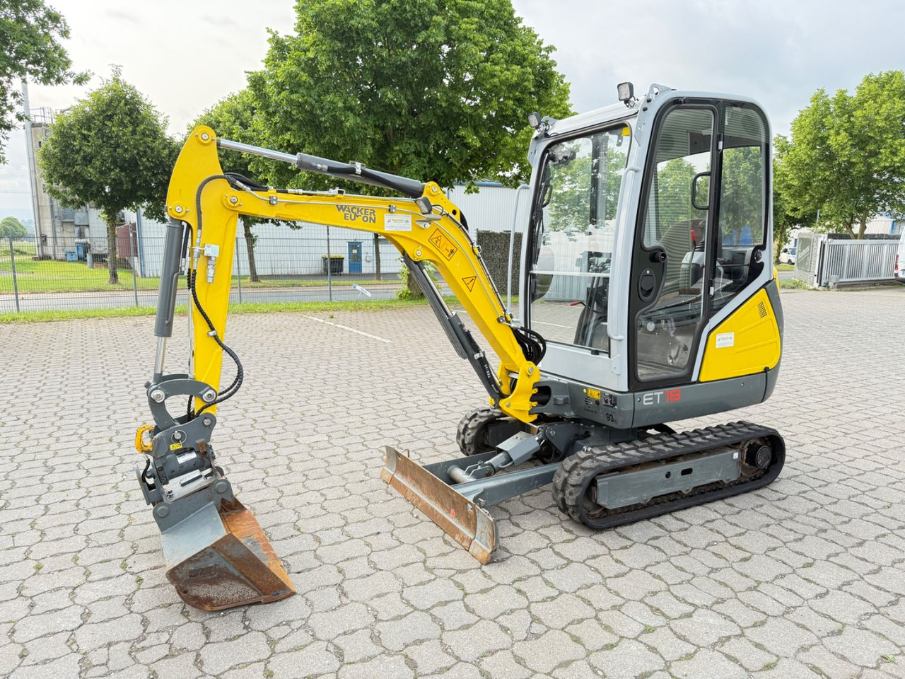 Wacker ET 18, Bj 23, 325 BH, Tilt MS01, GL, TOP - Mini bager: slika Wacker ET 18, Bj 23, 325 BH, Tilt MS01, GL, TOP - Mini bager Wacker ET 18, Bj 23, 325 BH, Tilt MS01, GL, TOP - Mini bager: slika Wacker ET 18, Bj 23, 325 BH, Tilt MS01, GL, TOP - Mini bager