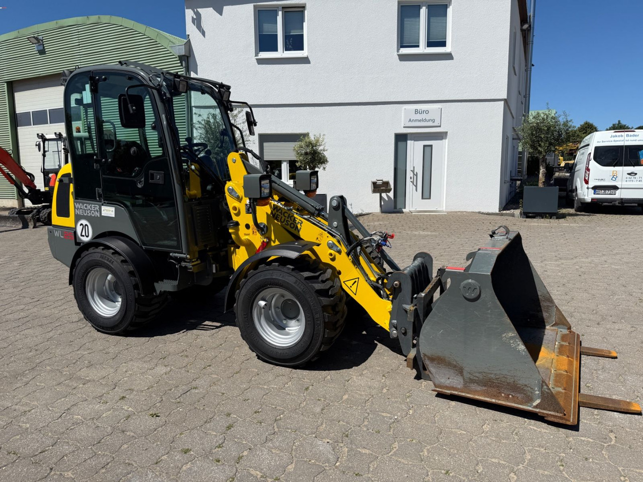 Wacker WL 25, Bj 23, 210 BH, Breitreifen Schaufel Gabel - Utovarivač na kotačima: slika Wacker WL 25, Bj 23, 210 BH, Breitreifen Schaufel Gabel - Utovarivač na kotačima Wacker WL 25, Bj 23, 210 BH, Breitreifen Schaufel Gabel - Utovarivač na kotačima: slika Wacker WL 25, Bj 23, 210 BH, Breitreifen Schaufel Gabel - Utovarivač na kotačima