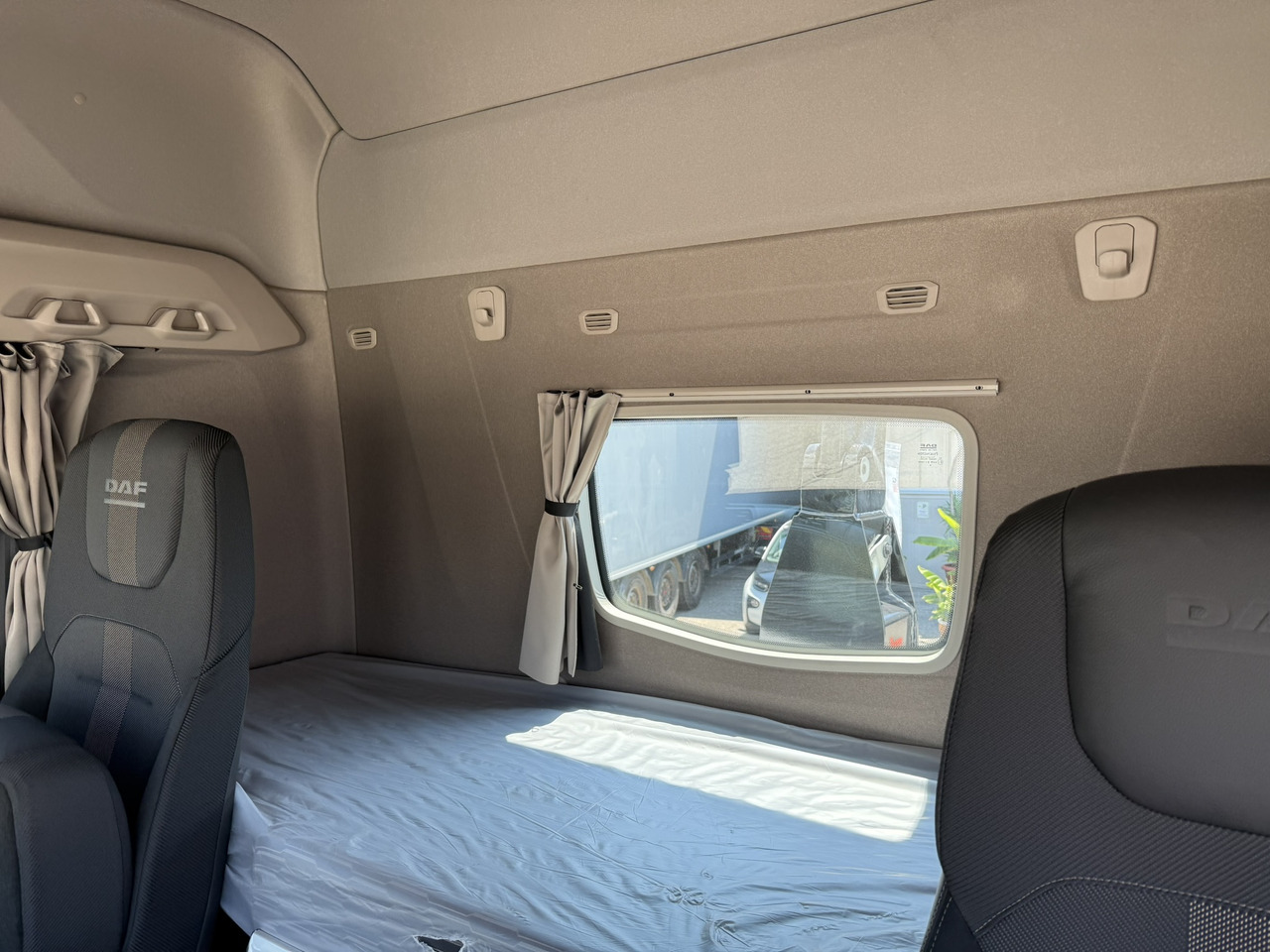 Zakup DAF XF FAN 480 DAF XF FAN 480: slika Zakup DAF XF FAN 480 DAF XF FAN 480 Zakup DAF XF FAN 480 DAF XF FAN 480: slika Zakup DAF XF FAN 480 DAF XF FAN 480