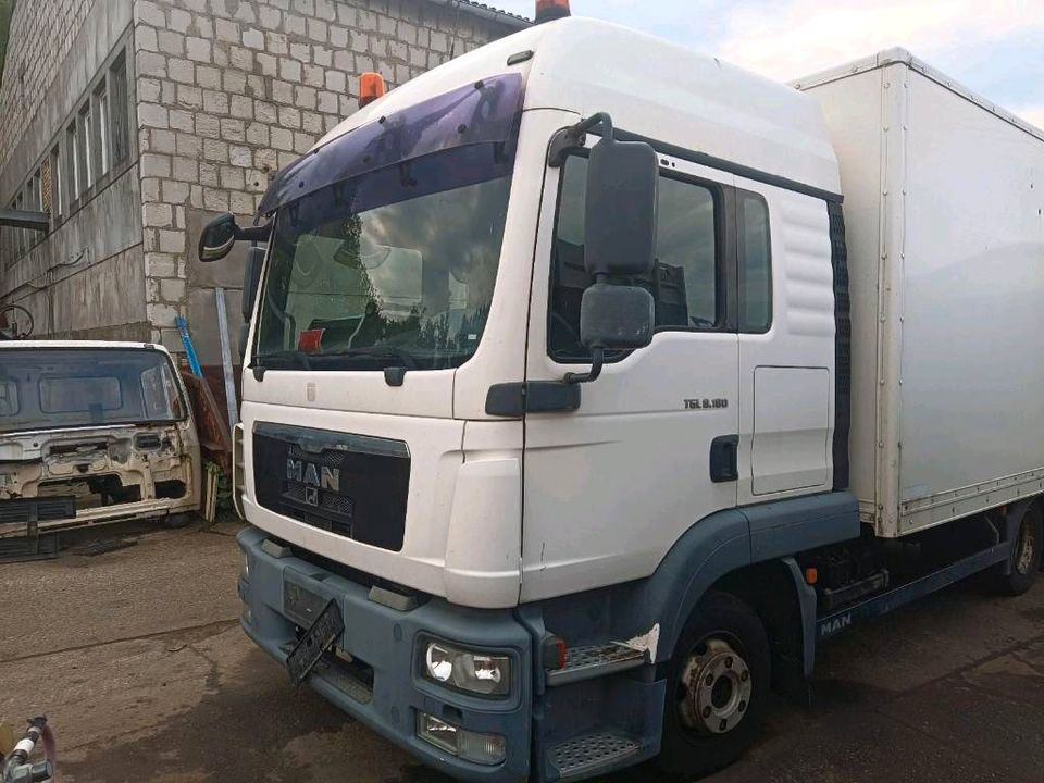 Kabine MAN TGL TGM Fernverkehr - Kabina za Kamion: slika Kabine MAN TGL TGM Fernverkehr - Kabina za Kamion Kabine MAN TGL TGM Fernverkehr - Kabina za Kamion: slika Kabine MAN TGL TGM Fernverkehr - Kabina za Kamion
