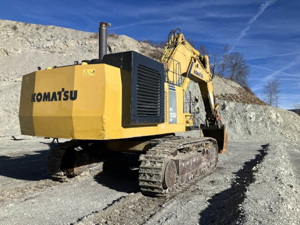 Komatsu PC1250-8 - Bager gusjeničar: slika Komatsu PC1250-8 - Bager gusjeničar Komatsu PC1250-8 - Bager gusjeničar: slika Komatsu PC1250-8 - Bager gusjeničar