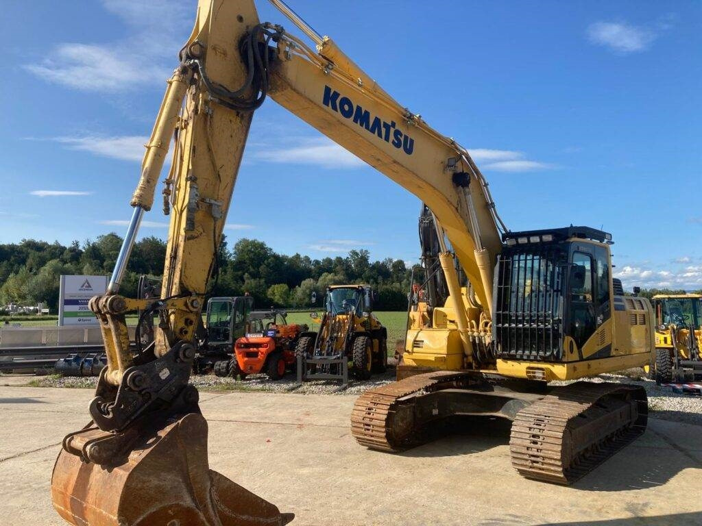 Komatsu PC210LC-11 - Bager gusjeničar: slika Komatsu PC210LC-11 - Bager gusjeničar Komatsu PC210LC-11 - Bager gusjeničar: slika Komatsu PC210LC-11 - Bager gusjeničar