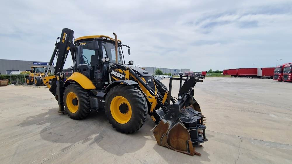 MST M644 PLUS - Rovokopač-utovarivač: slika MST M644 PLUS - Rovokopač-utovarivač MST M644 PLUS - Rovokopač-utovarivač: slika MST M644 PLUS - Rovokopač-utovarivač