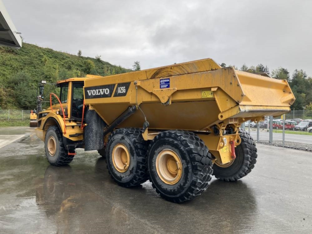 Volvo A25G - Zglobni istovarivač: slika Volvo A25G - Zglobni istovarivač Volvo A25G - Zglobni istovarivač: slika Volvo A25G - Zglobni istovarivač